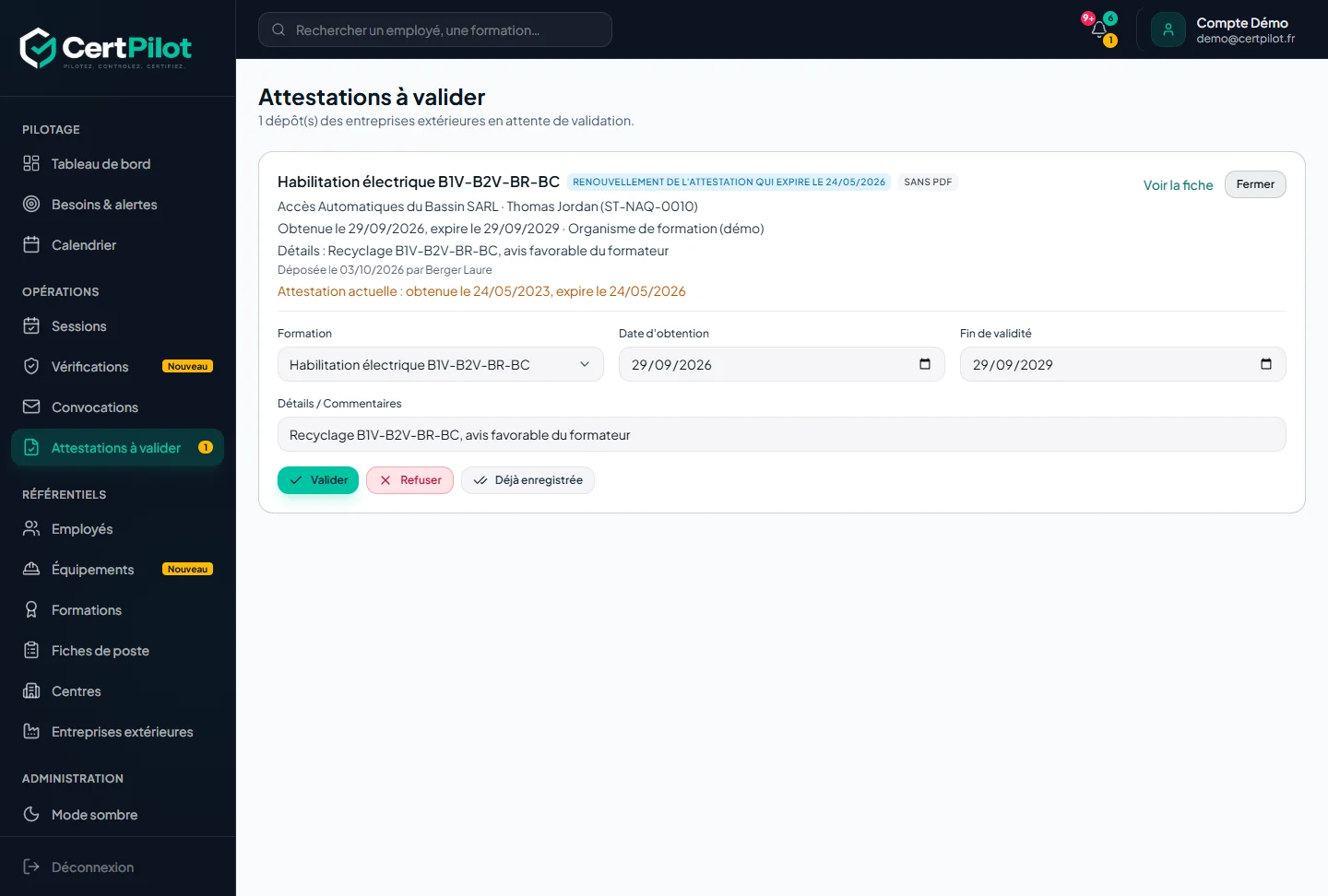 Page Attestations à valider de CertPilot : un dépôt de sous-traitant ouvert, avec les boutons Valider, Refuser et Déjà enregistrée